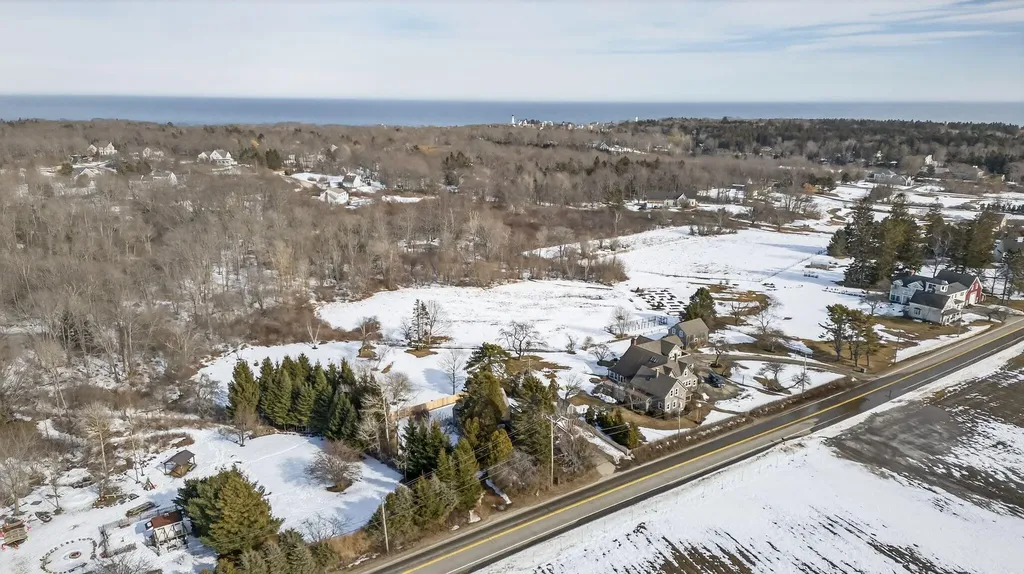 52 Two Lights Road Cape Elizabeth ME 04107