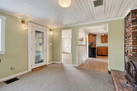 52 Two Lights Road Cape Elizabeth ME 04107