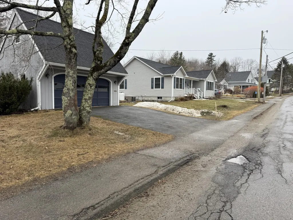 67 Park Street Camden ME 04843