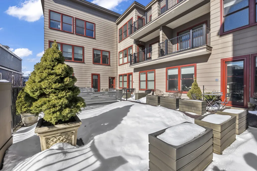 62 India Street Portland ME 04101