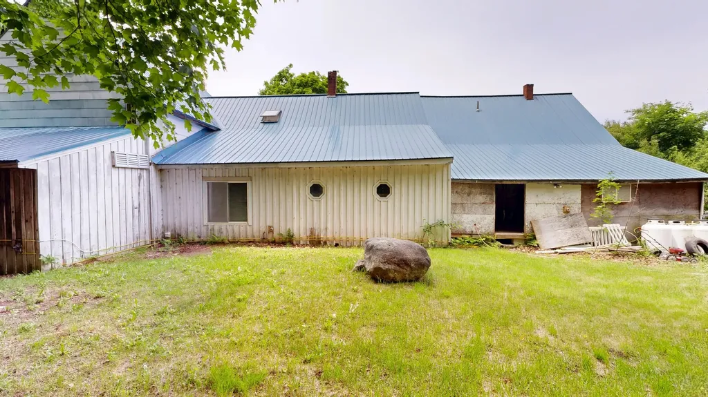 2509 Auburn Road Turner ME 04282