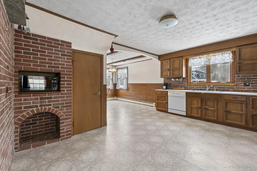 133 Eldridge Road Wells ME 04090