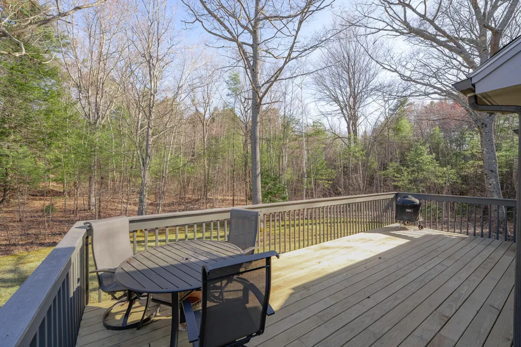 177 Bluff Road Yarmouth ME 04096