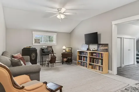 42 Hillside Road Brunswick ME 04011