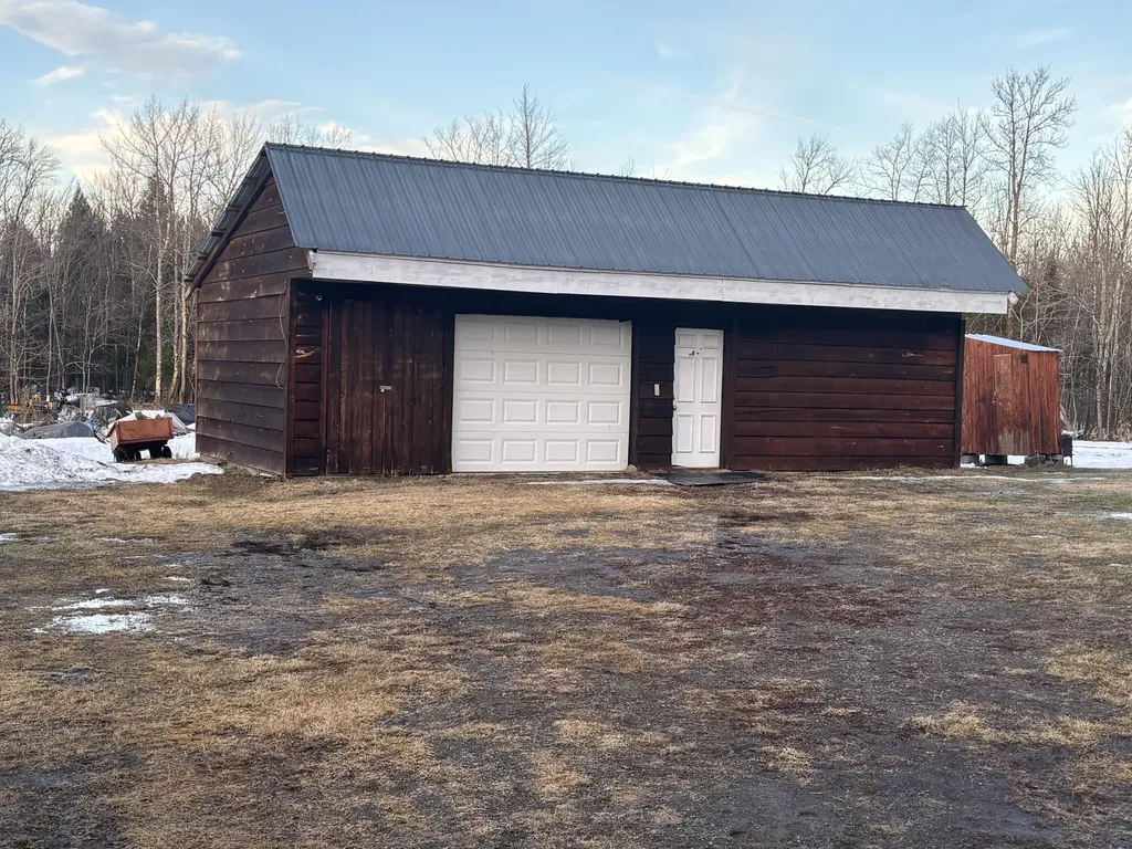 191 Wyman Road Palmyra ME 04965
