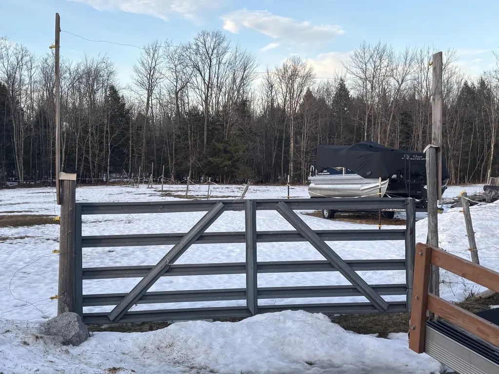 191 Wyman Road Palmyra ME 04965