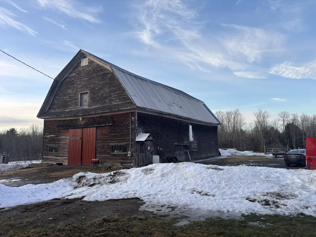 191 Wyman Road Palmyra ME 04965