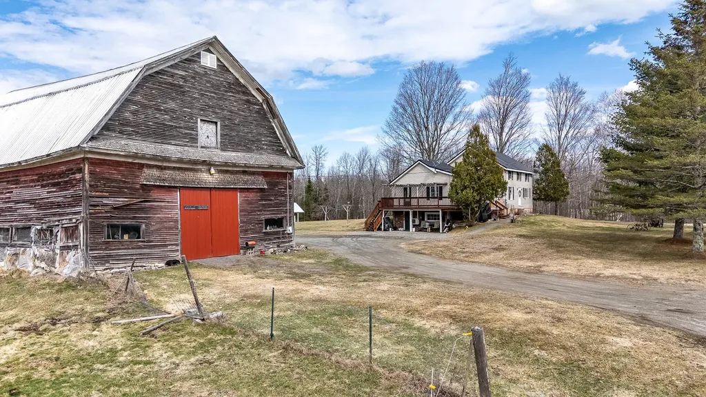 191 Wyman Road Palmyra ME 04965