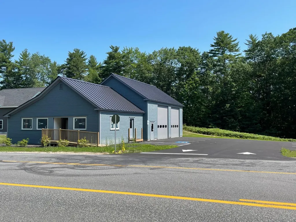 989 Roosevelt Trail Windham ME 04062