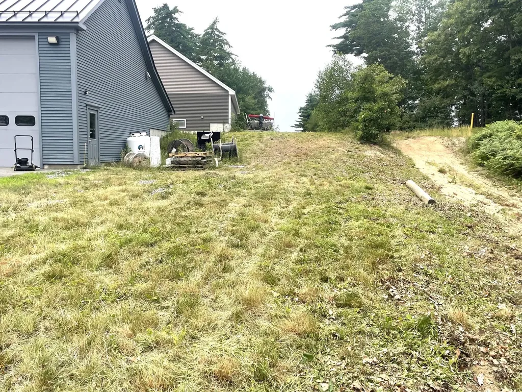 989 Roosevelt Trail Windham ME 04062