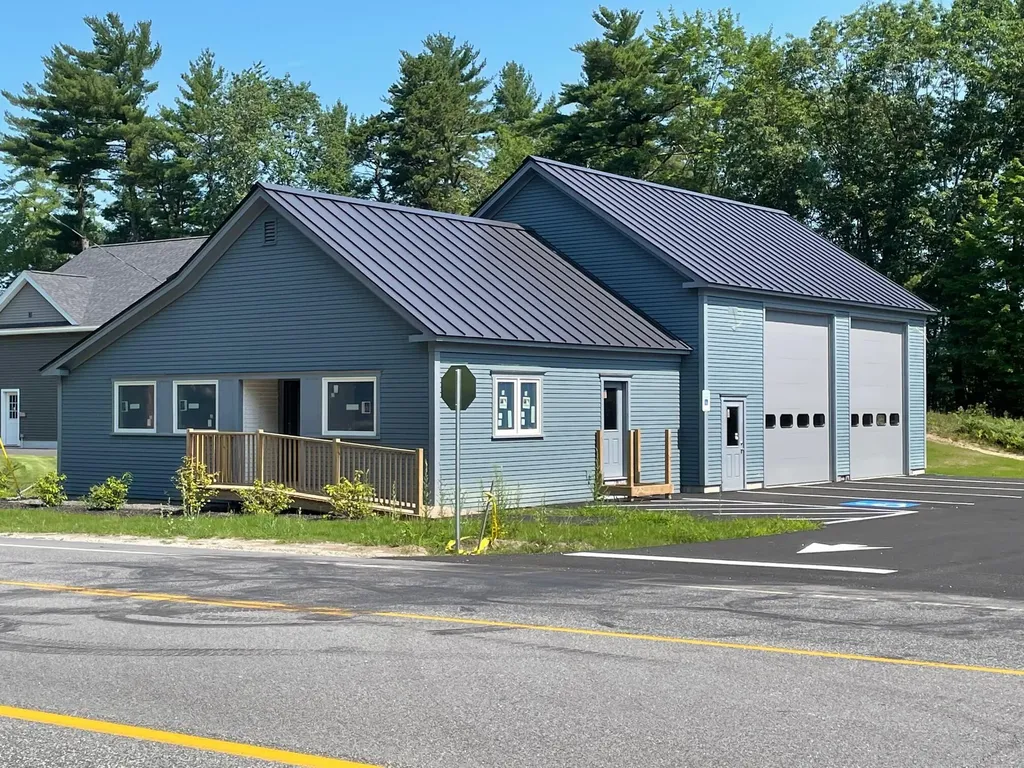 989 Roosevelt Trail Windham ME 04062