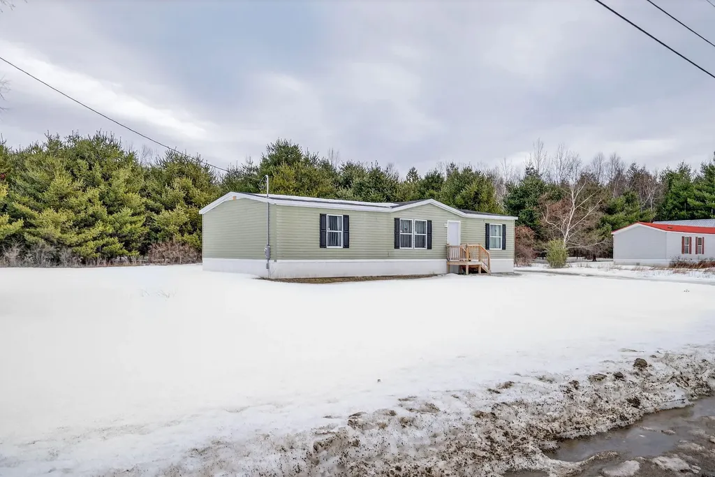 111 Rosewood Drive Farmington ME 04938