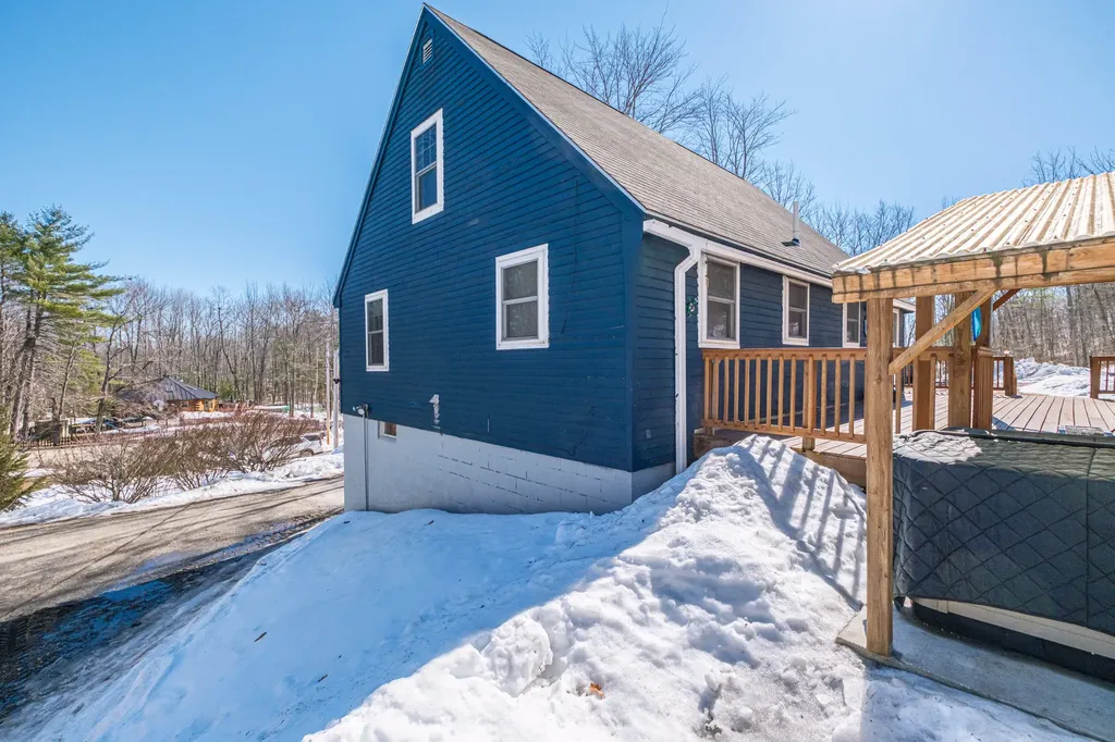 623 Ossipee Hill Road Waterboro ME 04087