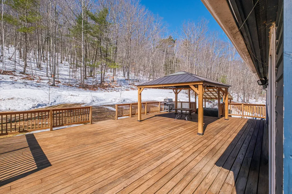 623 Ossipee Hill Road Waterboro ME 04087
