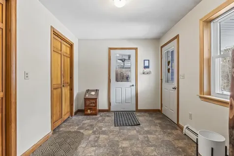 20 Alexander Drive Pittston ME 04345