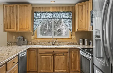 20 Alexander Drive Pittston ME 04345