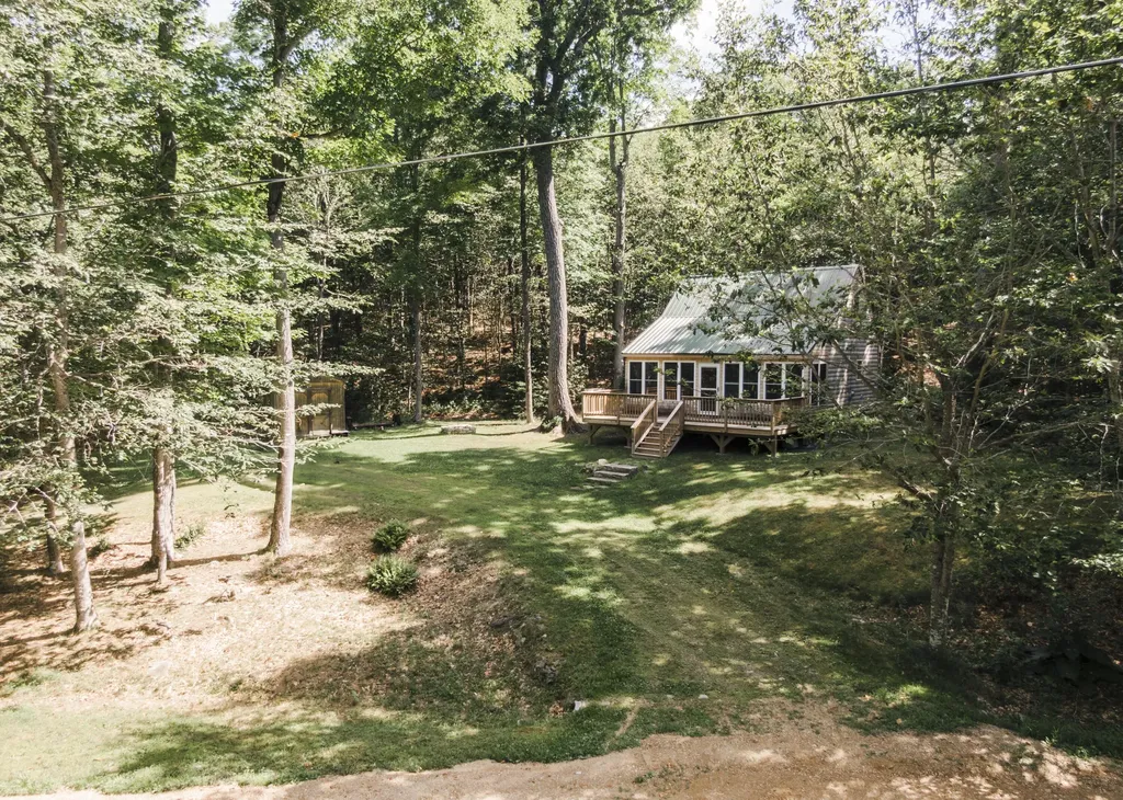 106 Shady Lane Newport ME 04953