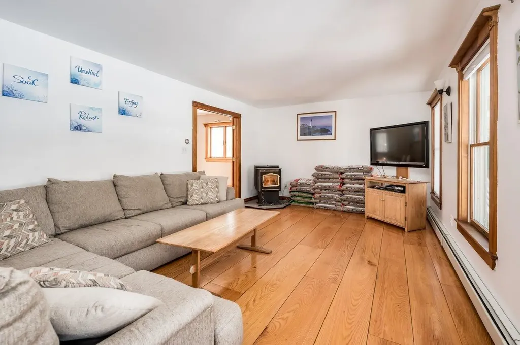 5 Mckenna Lane York ME 03909