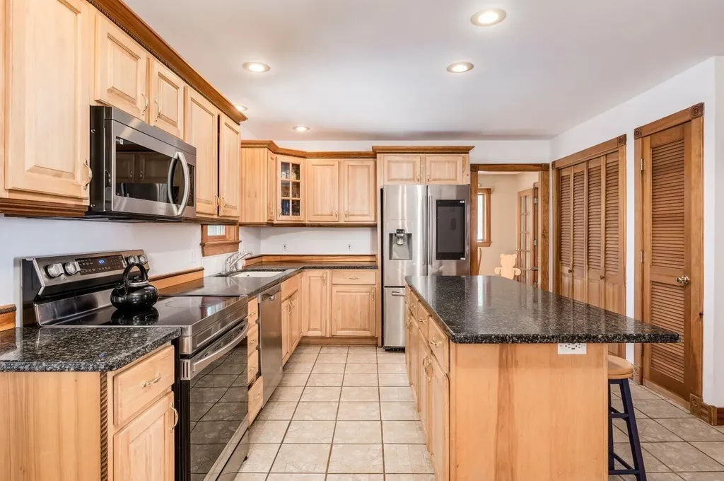 5 Mckenna Lane York ME 03909