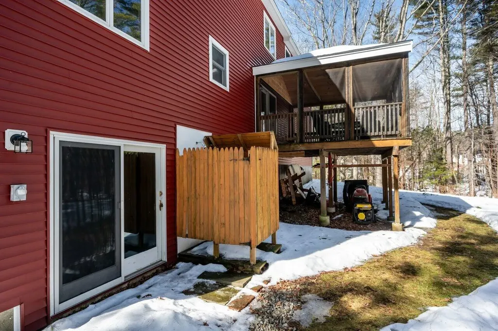 5 Mckenna Lane York ME 03909