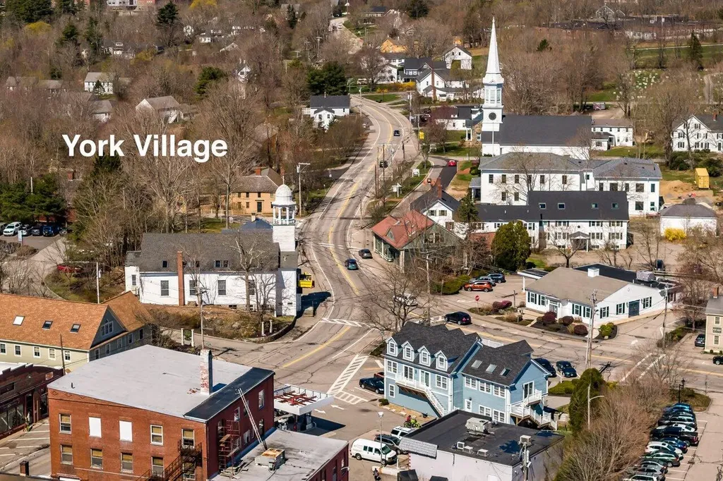 5 Mckenna Lane York ME 03909
