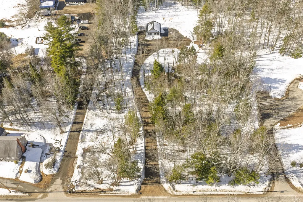71 Chicopee Road Standish ME 04084