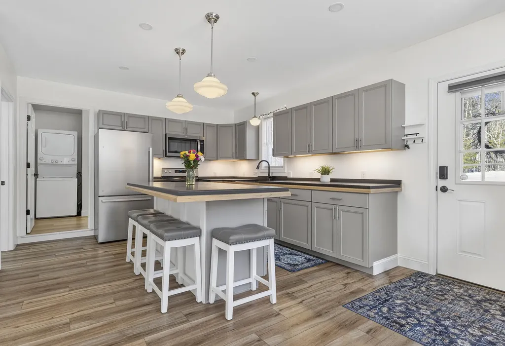 71 Chicopee Road Standish ME 04084