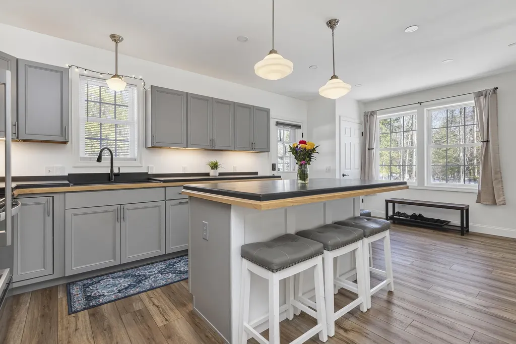71 Chicopee Road Standish ME 04084