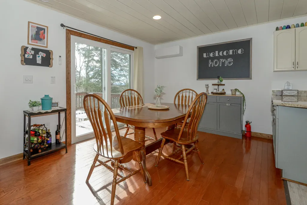 7 Top Hill Road Bridgton ME 04009