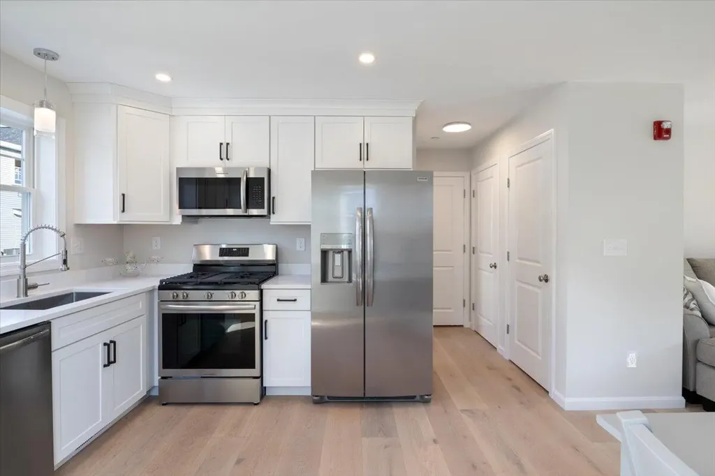 25 Regency Circle Kittery ME 03904