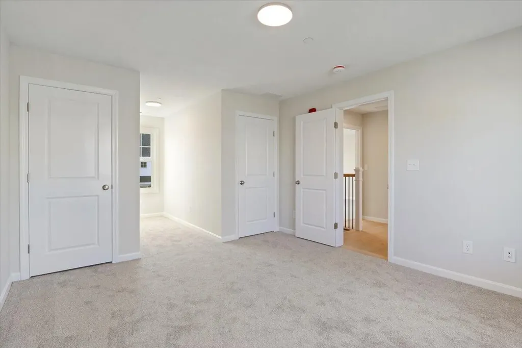 25 Regency Circle Kittery ME 03904