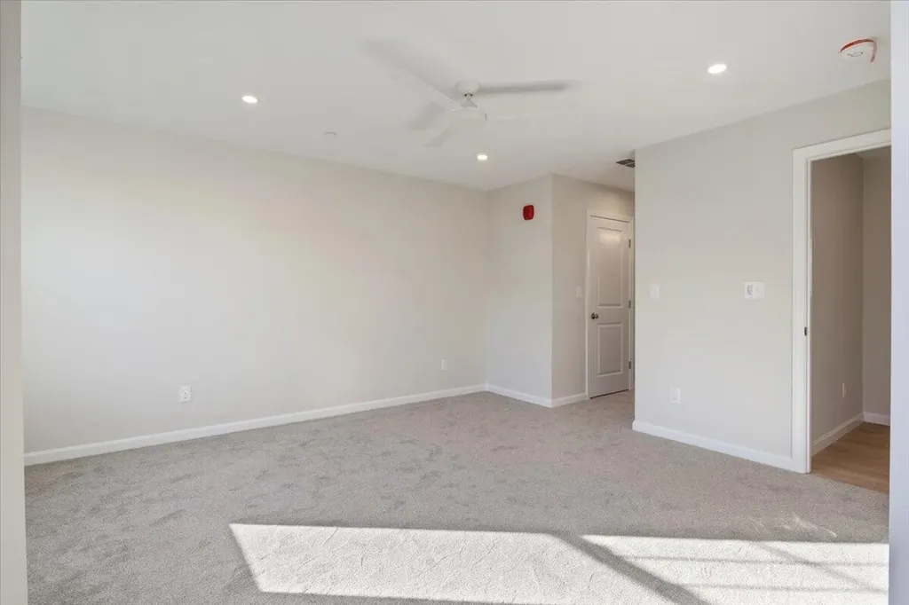 25 Regency Circle Kittery ME 03904