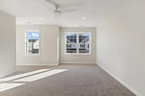 25 Regency Circle Kittery ME 03904