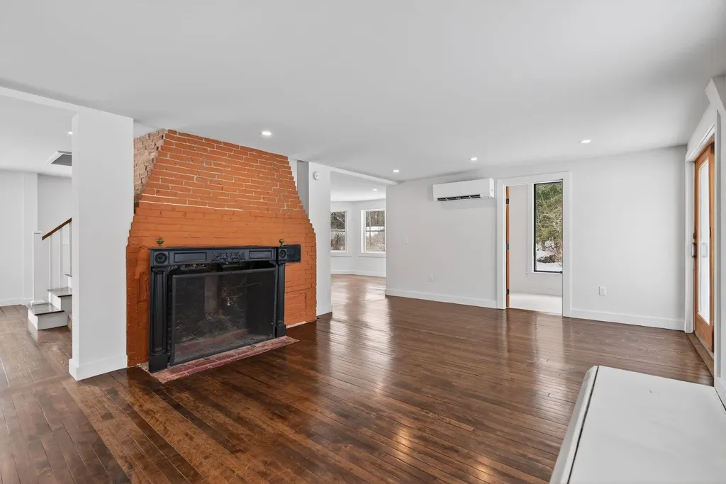 138 Orchard Road Cumberland ME 04021