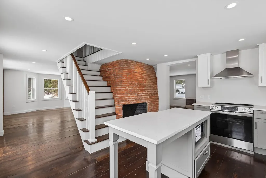 138 Orchard Road Cumberland ME 04021