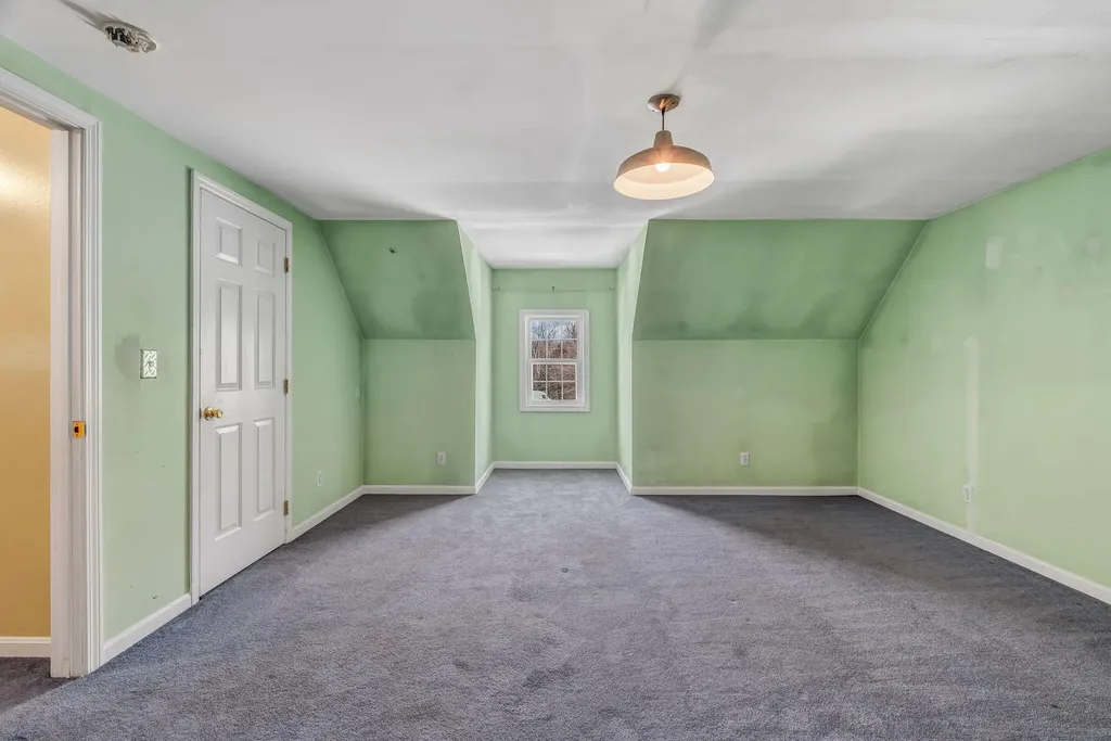 40 Harwood Road Farmingdale ME 04344