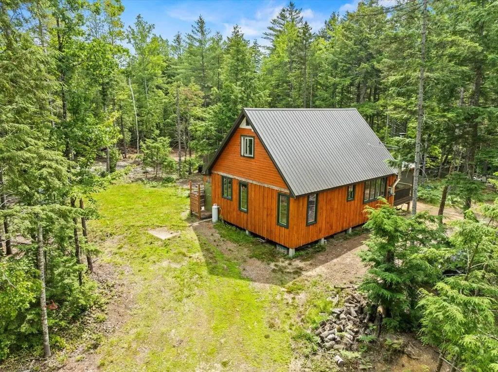 289 Pratt Road Parsonsfield ME 04047