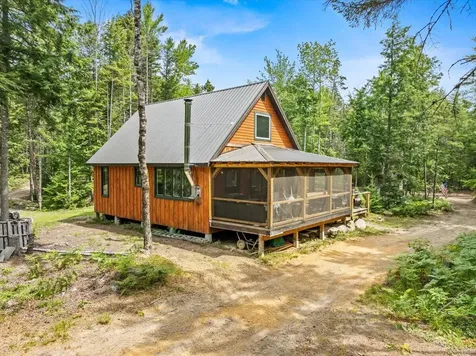 289 Pratt Road Parsonsfield ME 04047