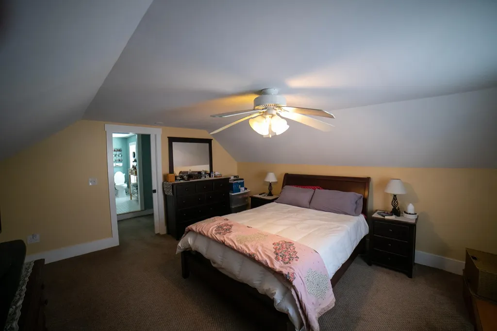 18 Maple Street North Berwick ME 03906
