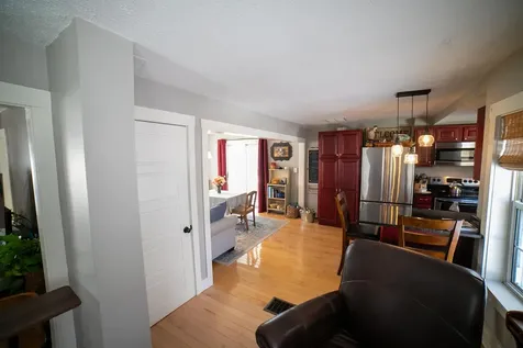 18 Maple Street North Berwick ME 03906