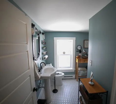 18 Maple Street North Berwick ME 03906