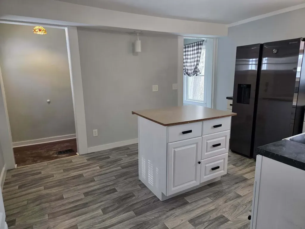 8 Edes Avenue Dover-foxcroft ME 04426