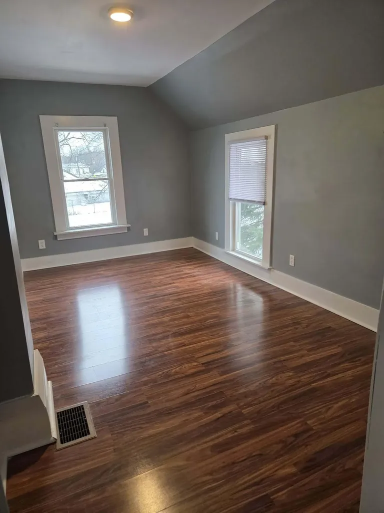 8 Edes Avenue Dover-foxcroft ME 04426