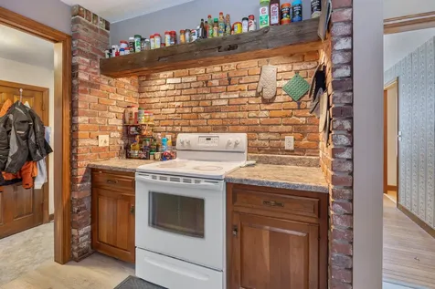 105 Nottingham Road Winthrop ME 04364