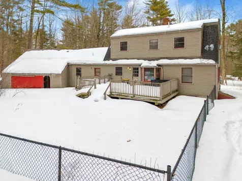 105 Nottingham Road Winthrop ME 04364