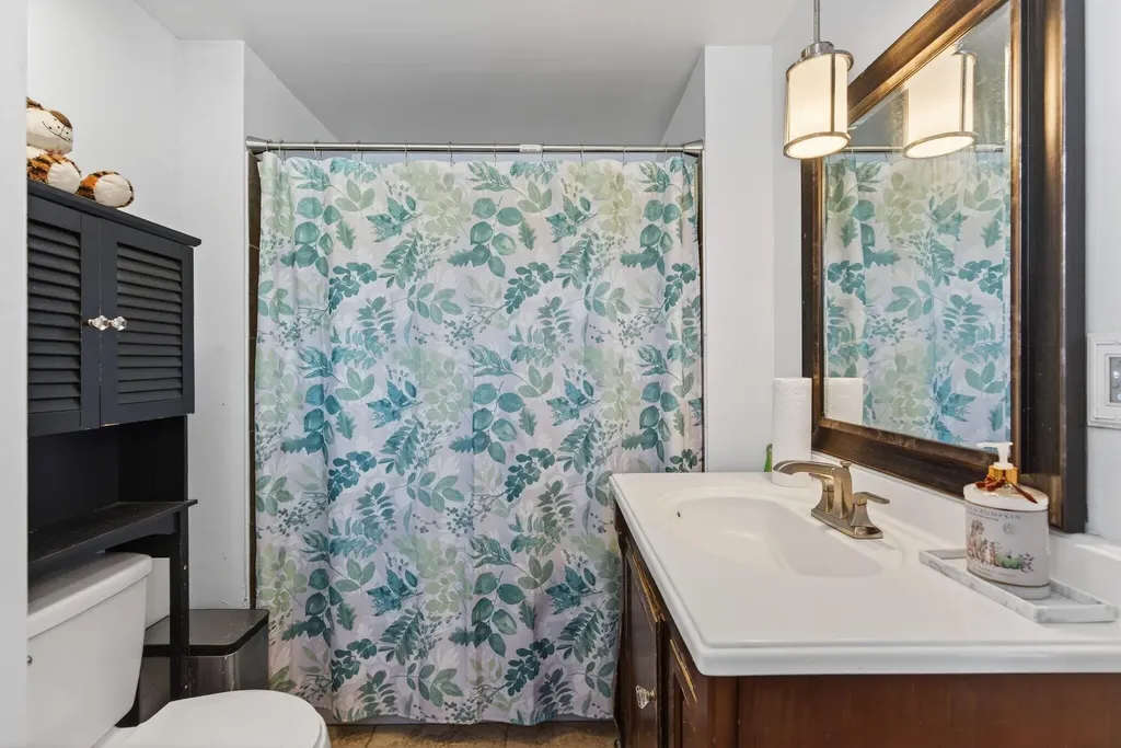 3 Fairlawn Avenue Lewiston ME 04240