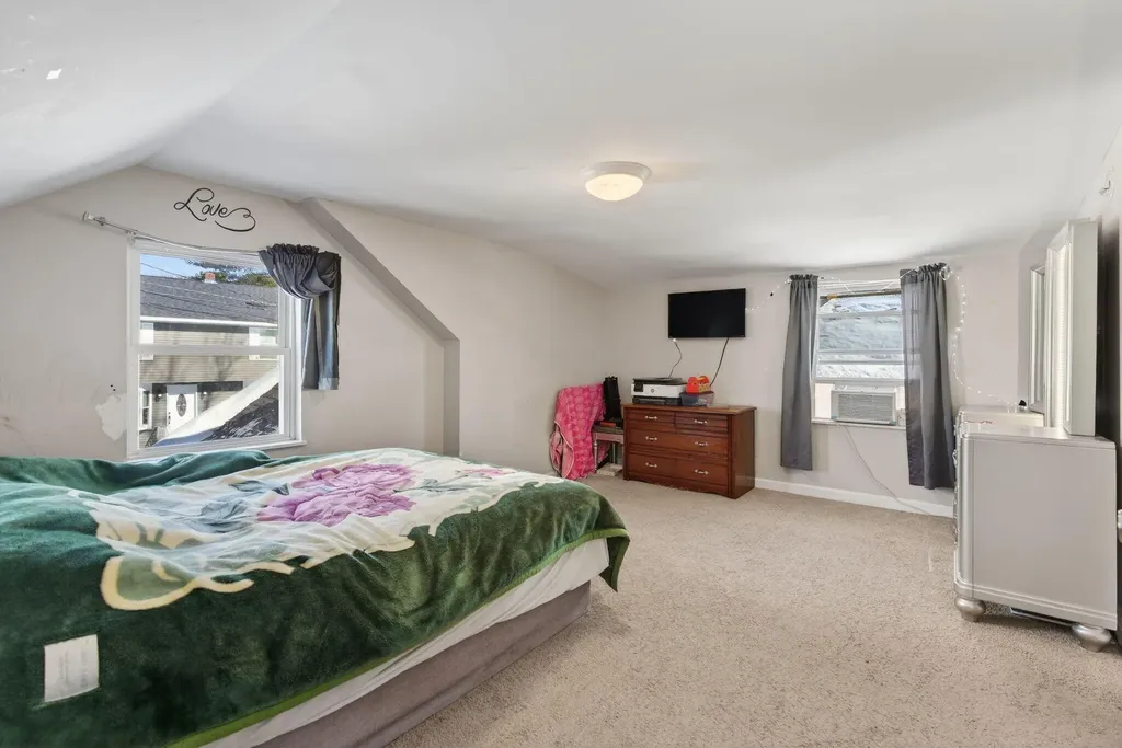 3 Fairlawn Avenue Lewiston ME 04240