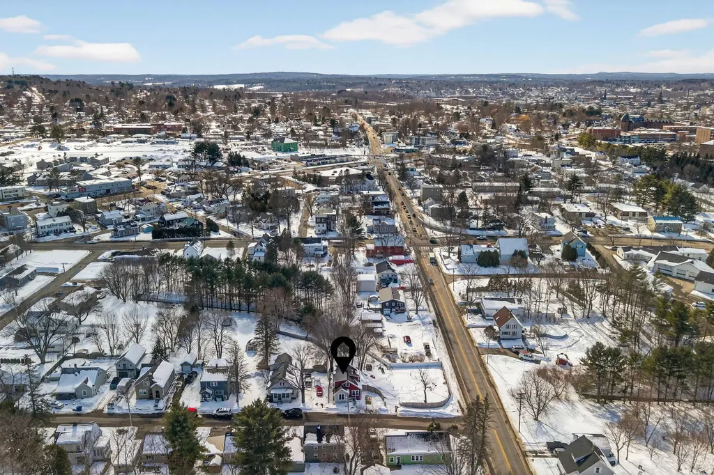 3 Fairlawn Avenue Lewiston ME 04240