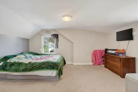 3 Fairlawn Avenue Lewiston ME 04240