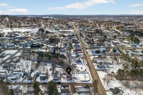 3 Fairlawn Avenue Lewiston ME 04240